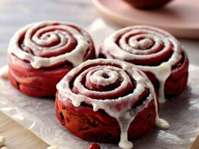 Red Velvet Cinnamon Rolls Recipe